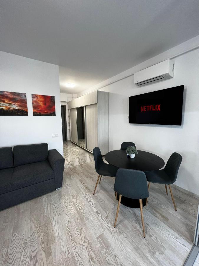 Cozy Apartments - City Center Яш Екстериор снимка