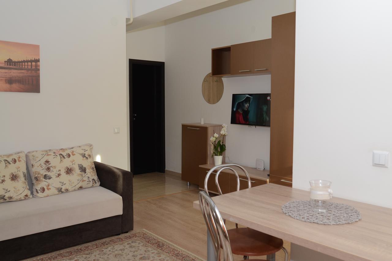 Cozy Apartments - City Center Яш Екстериор снимка
