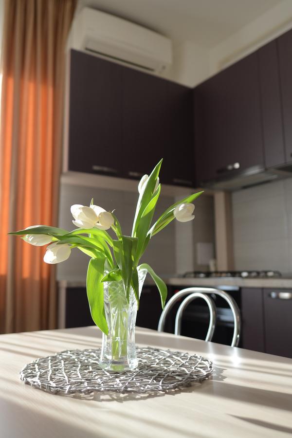 Cozy Apartments - City Center Яш Екстериор снимка