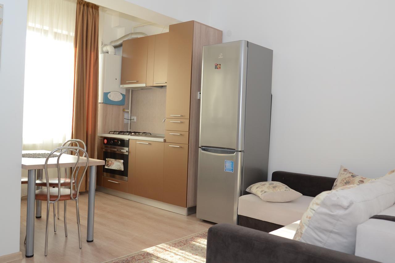 Cozy Apartments - City Center Яш Екстериор снимка