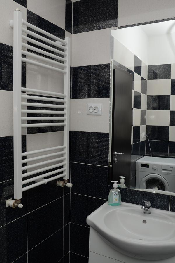 Cozy Apartments - City Center Яш Екстериор снимка
