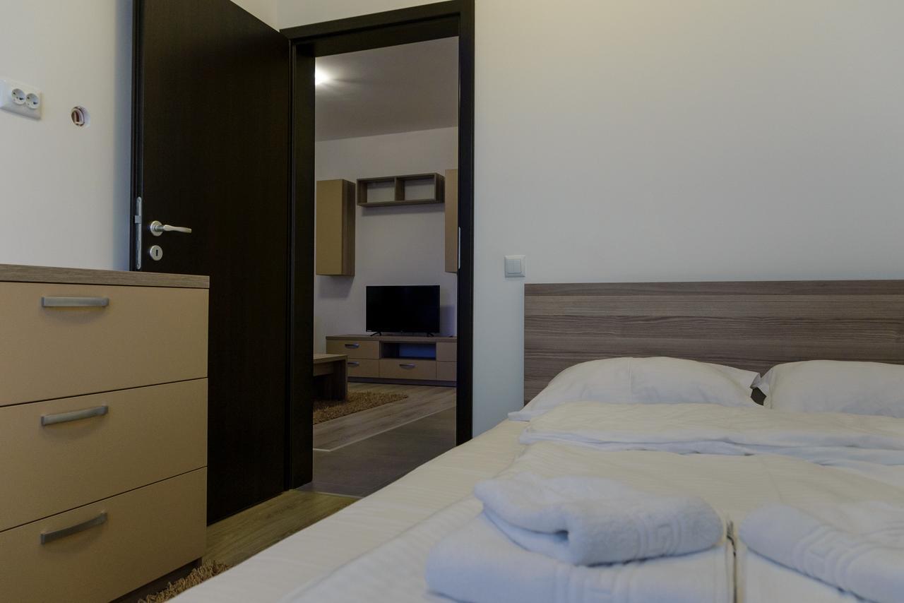 Cozy Apartments - City Center Яш Екстериор снимка
