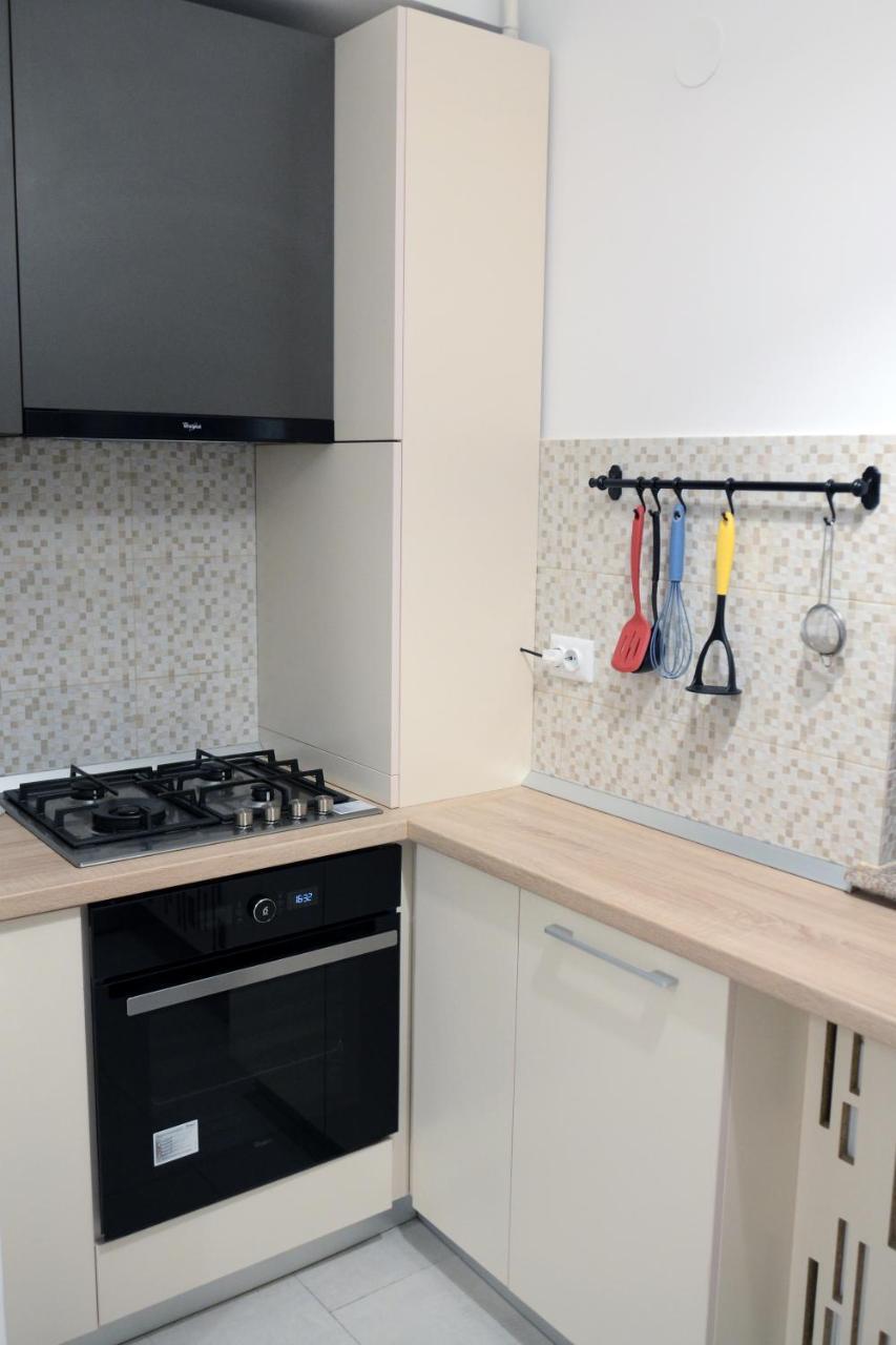 Cozy Apartments - City Center Яш Екстериор снимка